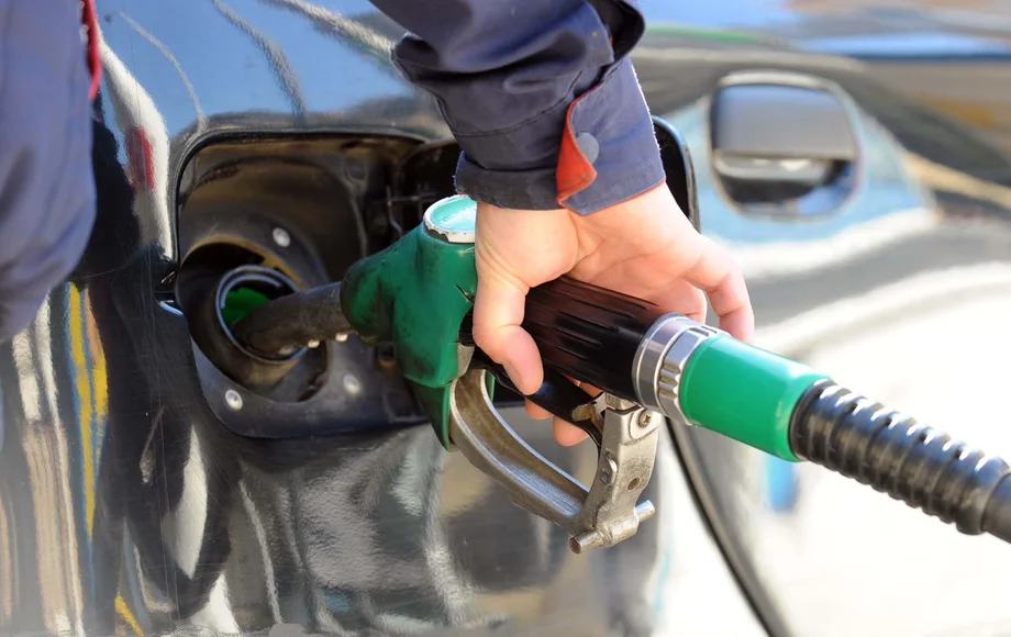 Nafta shtrenjtohet sërish, 1.75 €/litër: hyn në fuqi nga ora 10:00