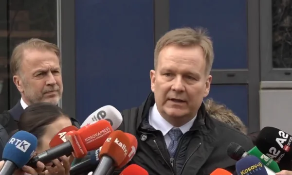 Sorensen: Dialogu Kosovë-Serbi nuk ka vdekur, solli përparim për të pagjeturit