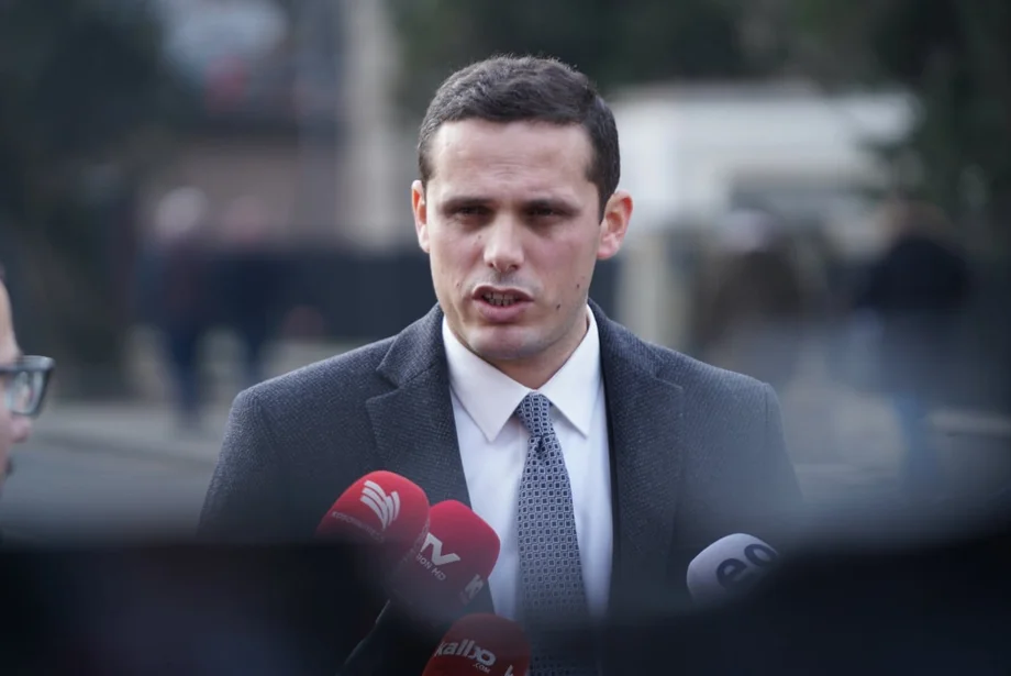 Gruda: PDK do të jetë nesër në Kuvend, dera e sallës nuk guxon të mbyllet