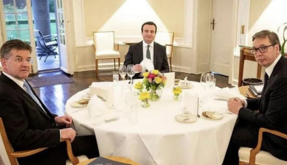 Vuçiq: Serbia po shqyrton ndryshimin e rrjedhës së lumit Ibër