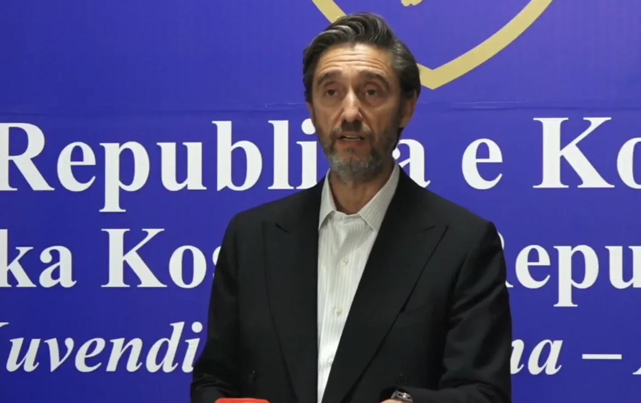 Ismaili i PDK: Ftesa e Haxhiut është manipulim, PDK s’do të marrë pjesë