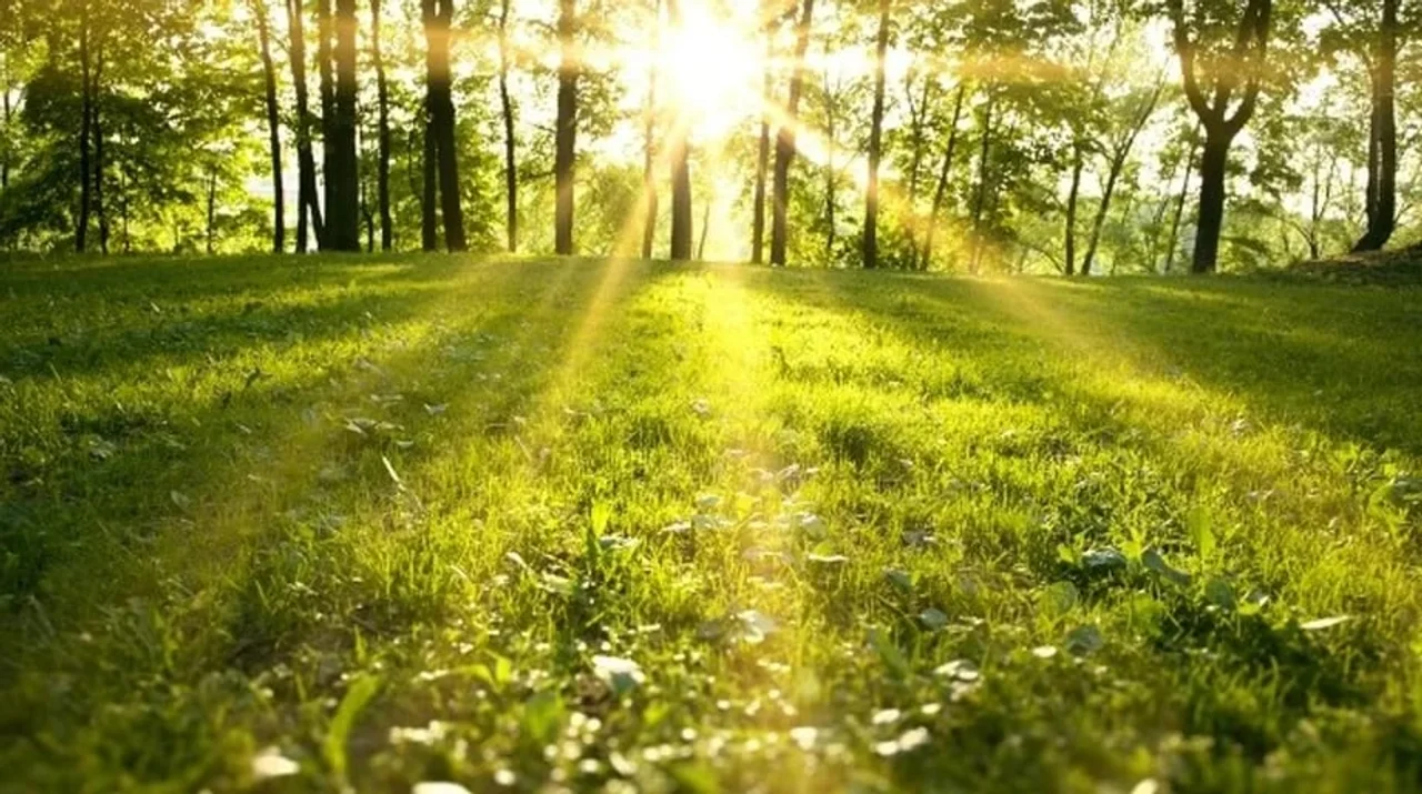 Temperaturat sot deri 34°C, pritet mot kryesisht me diell