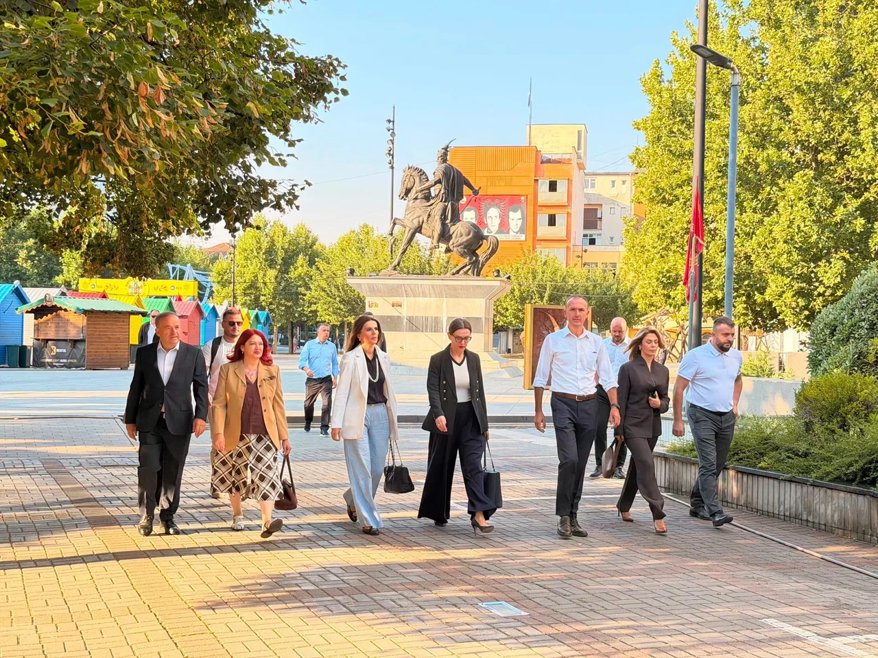 PDK bllokon hyrjen e Qeverisë, thotë se Kurti s’mund të jetë mbi Kushtetutën