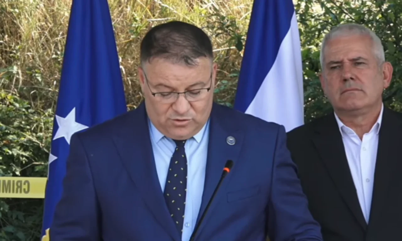Hoxha: Edhe në 2024 u kryen gërmime për ‘grupin e intelektualëve’