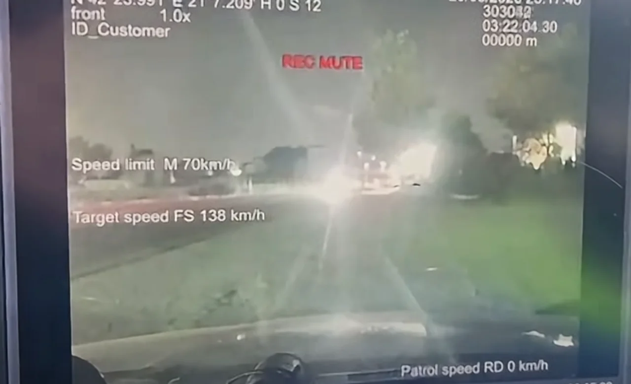 19-vjeçari në Ferizaj kapet duke vozitur 138 km/h në zonë ku lejohet 50