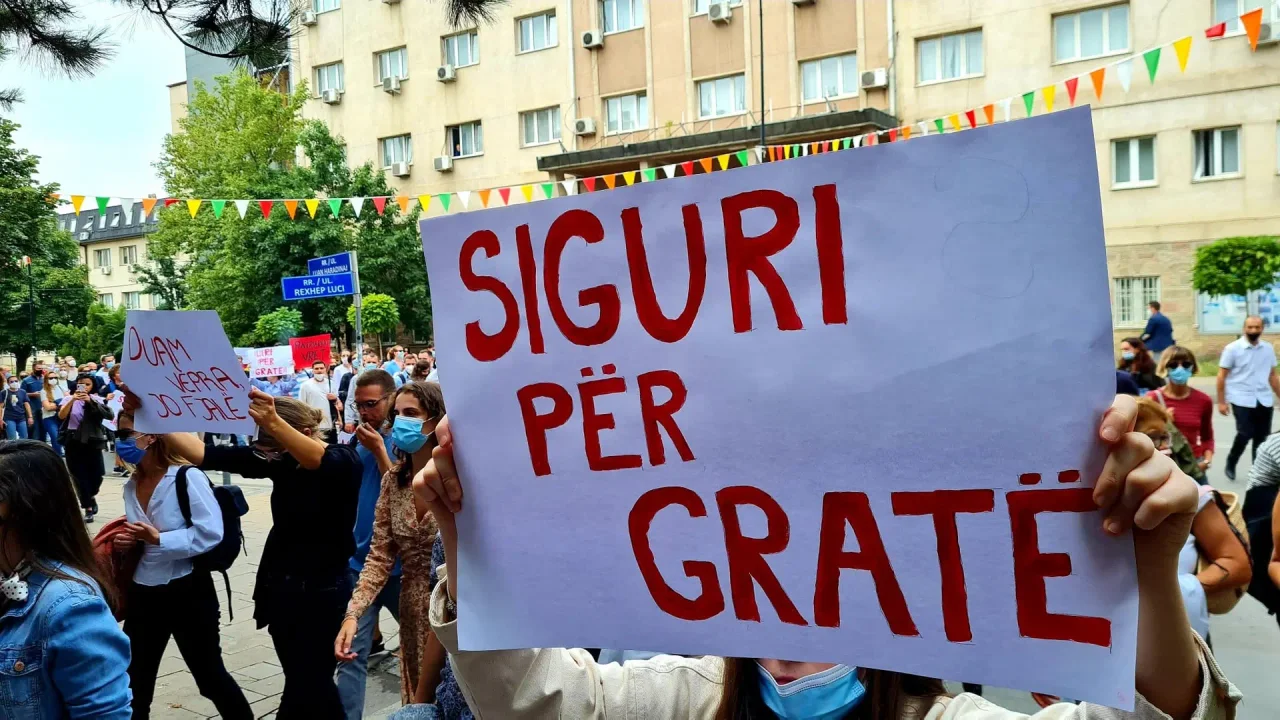 Nesër protestohet në Prishtinë kundër vrasjes së grave