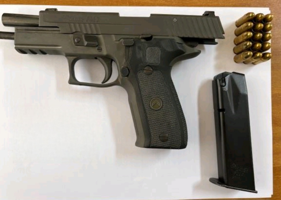 Sekuestrohen AK-47, pistoletë dhe 181 fishekë në Manastirc të Ferizajt
