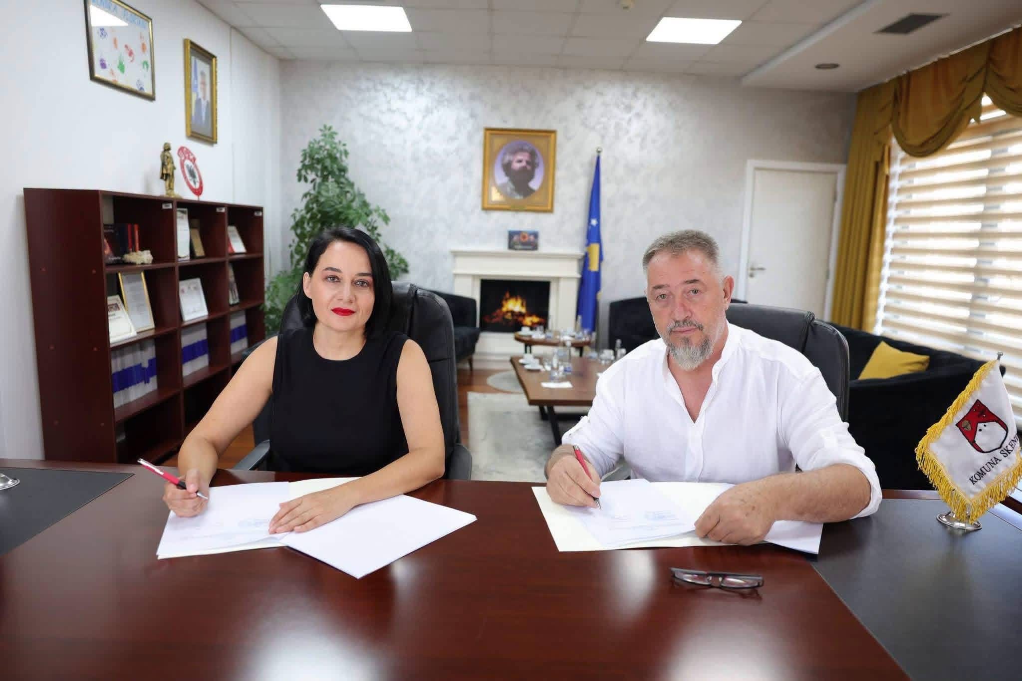 4.4 milionë euro për Objektin Ç në Skenderaj, nënshkruhet marrëveshja