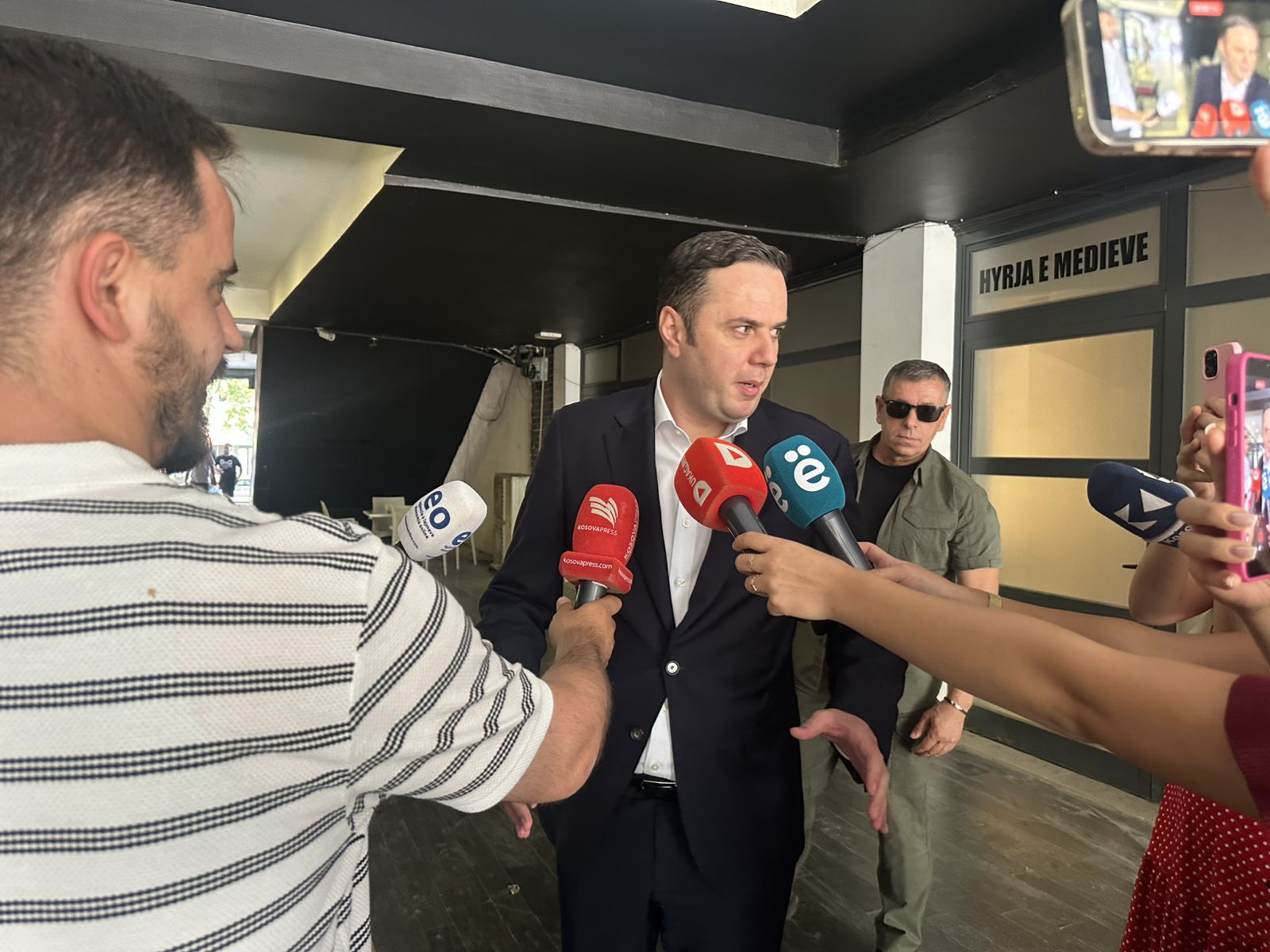 Abdixhiku: Nuk ka takim të planifikuar me Kurtin para seancës