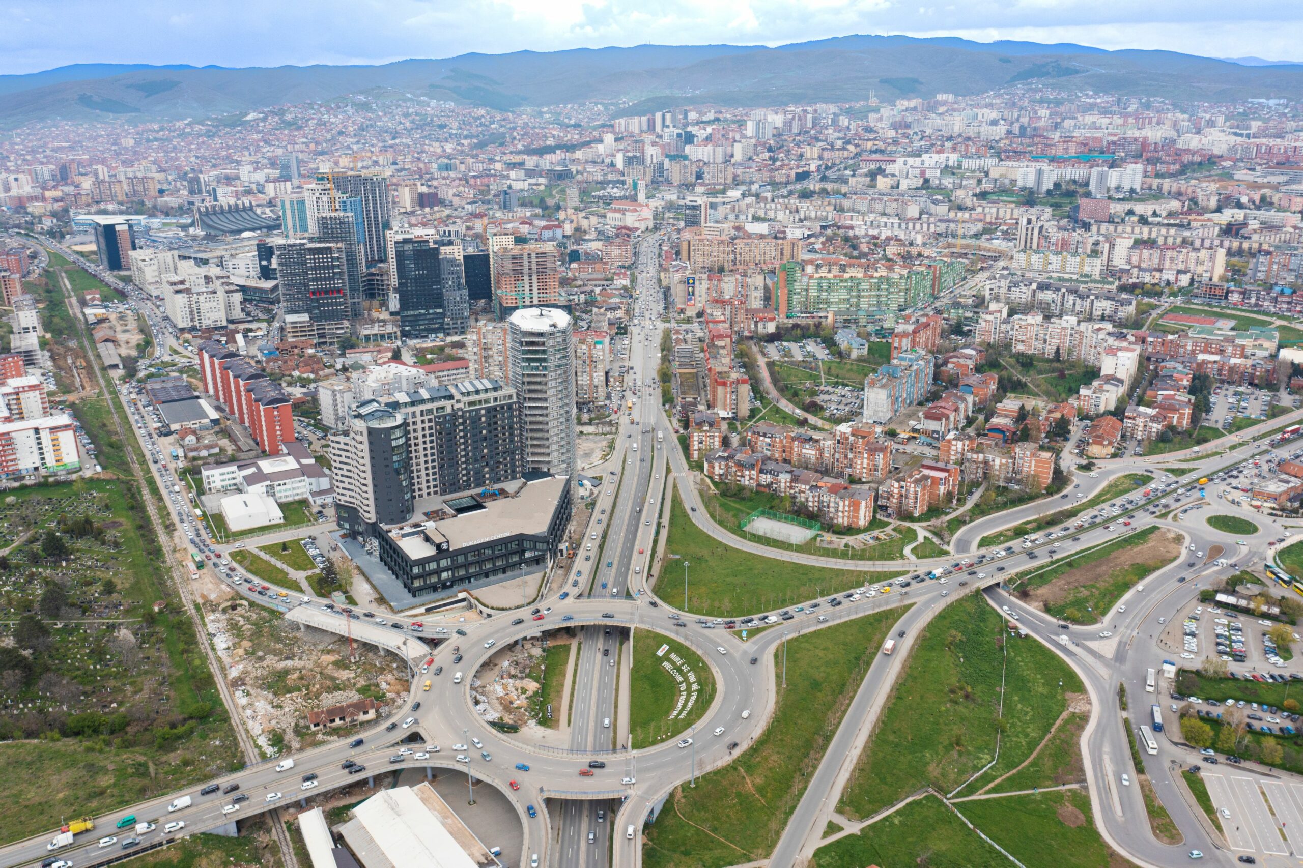 Prishtina teston alarmin publik të shtunën në 12:15