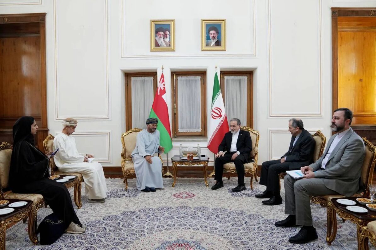 Irani dhe Omani bien dakord për korridor të përkohshëm në Hormuz