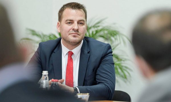 Armend Muja transferon përkohësisht shefin e AUV-it në Agjencinë Pyjore