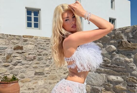 Era Istrefi paralajmëron këngën e re sipas postimit në Instagram