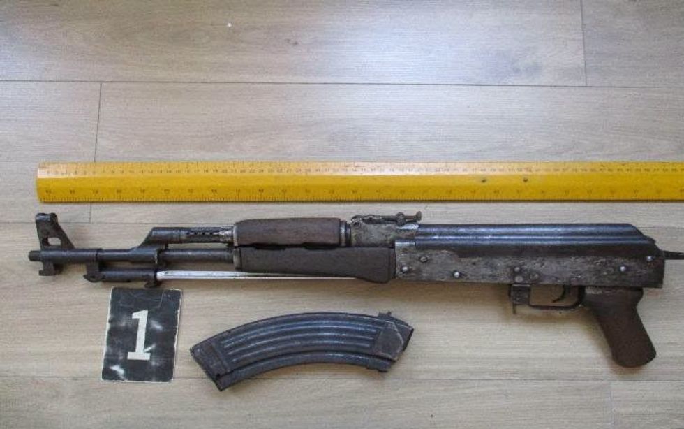 Sekuestrohen armë dhe gëzhoja gjatë ahengut familjar në Lladrovc, Malishevë