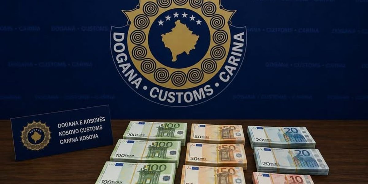 Shoferi kapet në Merdarë me 63,400 euro të padeklaruara