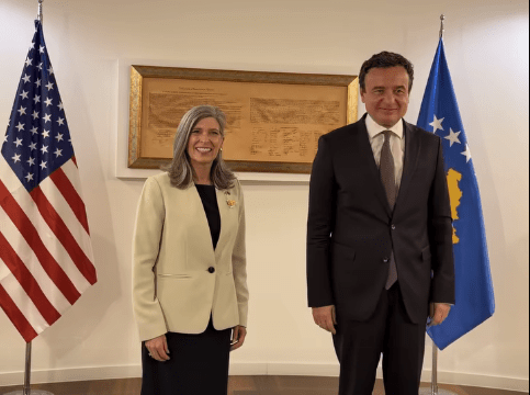 Kurti kërkon Bondsteel si prezencë e përhershme në Kosovë pas takimit me Ernst