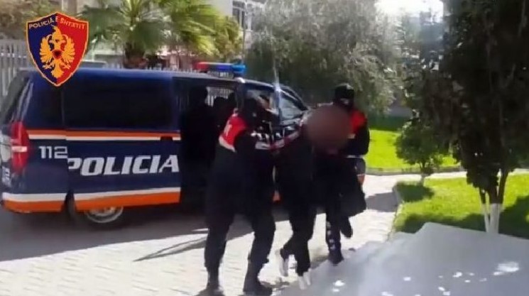 Tre kosovarë arrestohen në Durrës, sekuestrohen rreth 80 kg kanabis