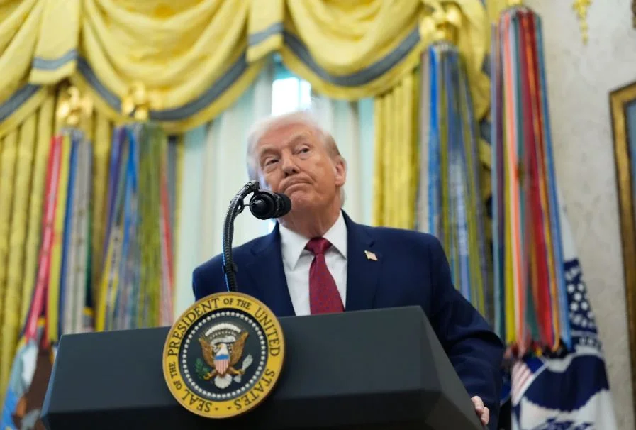 Trump ua ndalon hyrjen në Shtëpinë e Bardhë CNN-së dhe Politicos