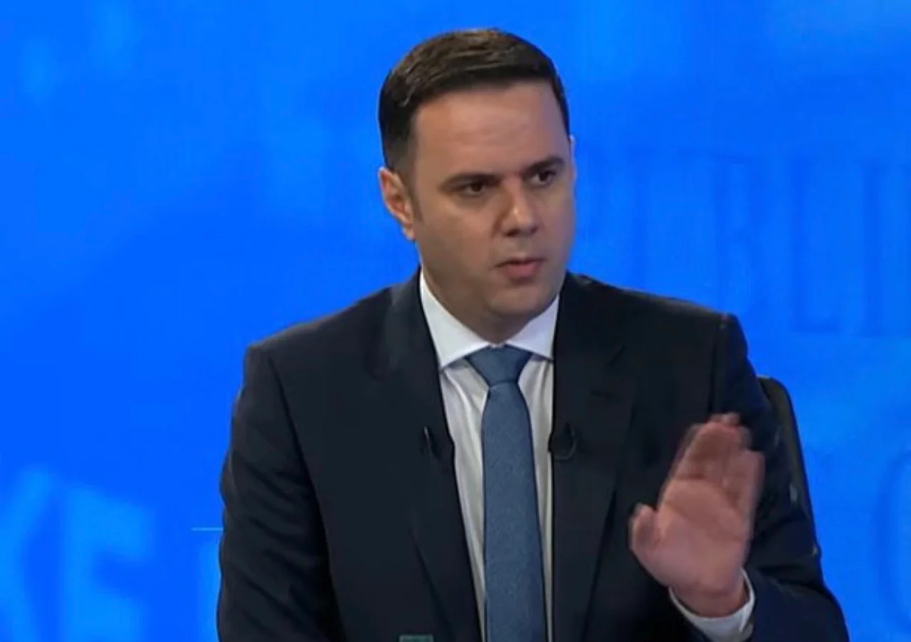 Zemaj e sfidon Abdixhikun live: “Pse nuk po hyni në qeveri?”