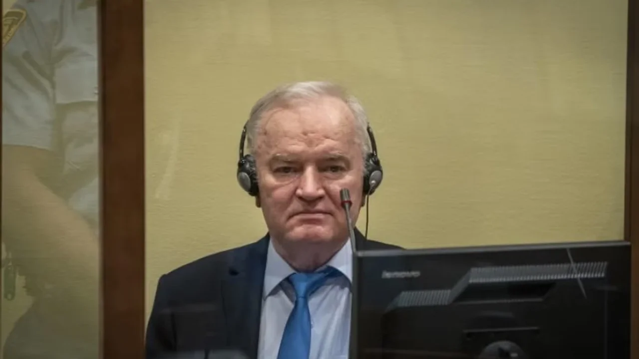 Serbia planifikon nderime shtetërore për Mlladiqin, shpërthen zemërimi