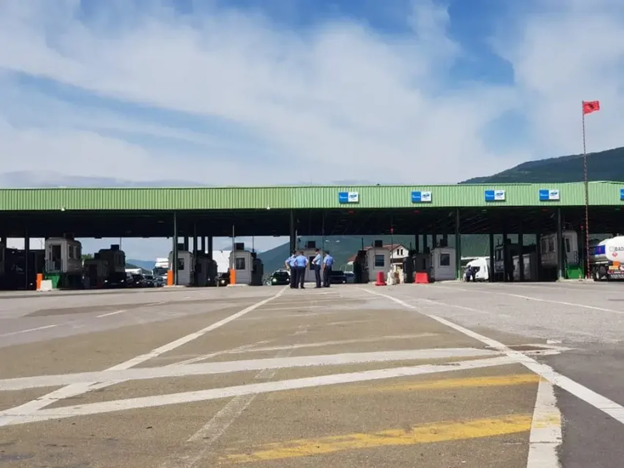 Mbi 2 kilogramë marihuanë zbulohen në çantën e një udhëtari në Vërmicë