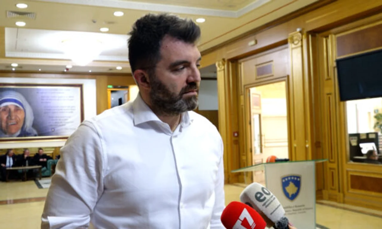 Sadiku: Vendimi i VV-së mund të çojë në zgjedhje më 27 dhjetor