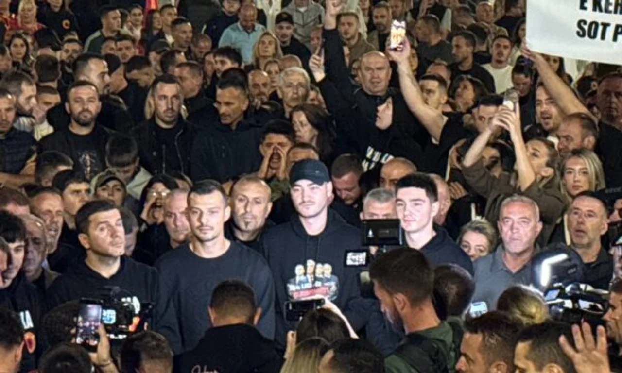 Ambasada e SHBA-së paralajmëron sërish për protestën e sonte
