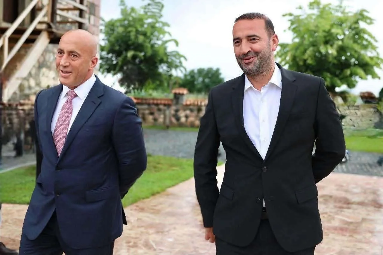 Në fushatë i shanin Haradinajt, tani përballen me akuza për hipokrizi