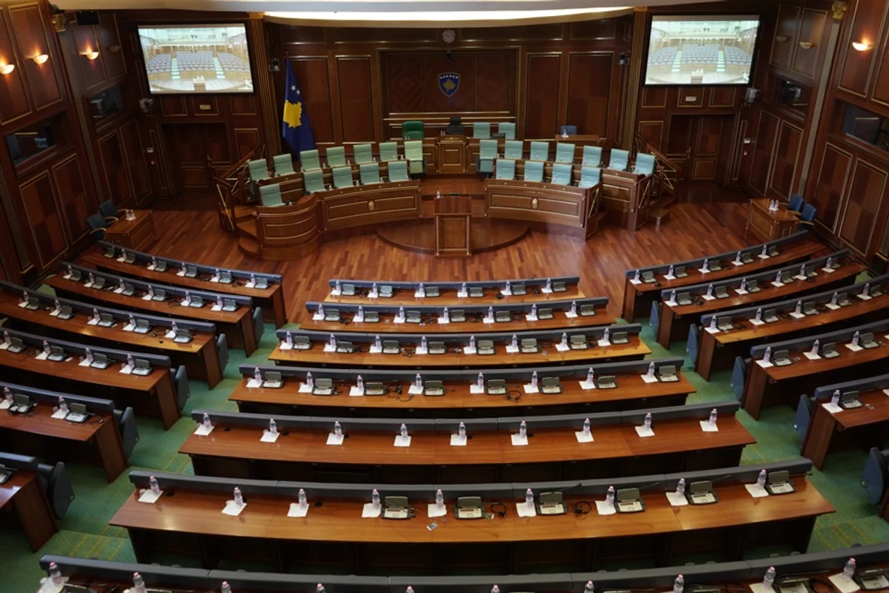 Nisin lëvizjet për zhbërjen e Gjykatës Speciale në Kuvend