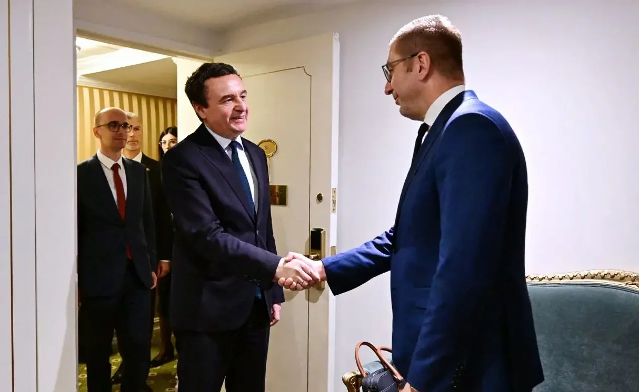 Kurti dhe Mickoski diskutojnë për tunelin Prizren-Tetovë në New York