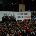 Foto: Protestat kundër aktgjykimit të Speciales vazhdojnë në Prishtinë