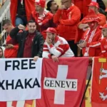 Foto: Tifozët zviceranë i dalin në krah Granit Xhakës: “Free Xhaka” në Shkup