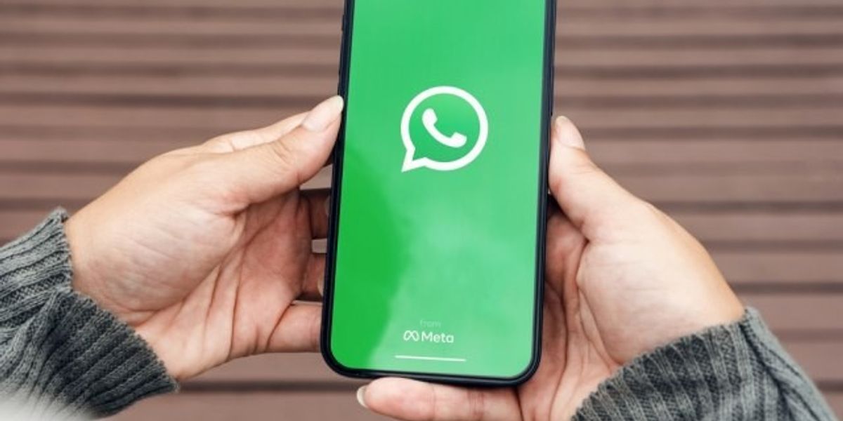WhatsApp ndryshon sigurinë e llogarive, ja çfarë sjell verifikimi i ri