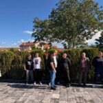 Foto: Familja e Afrim Bunjakut hap dyert për pritje në trevjetorin e rënies