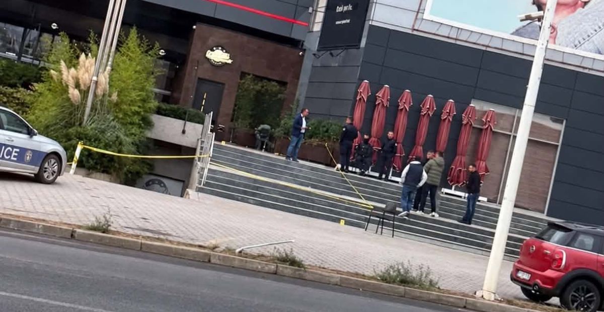 Foto: Kaos me armë e thika në Veternik, njëri qëllohet në të dyja këmbët