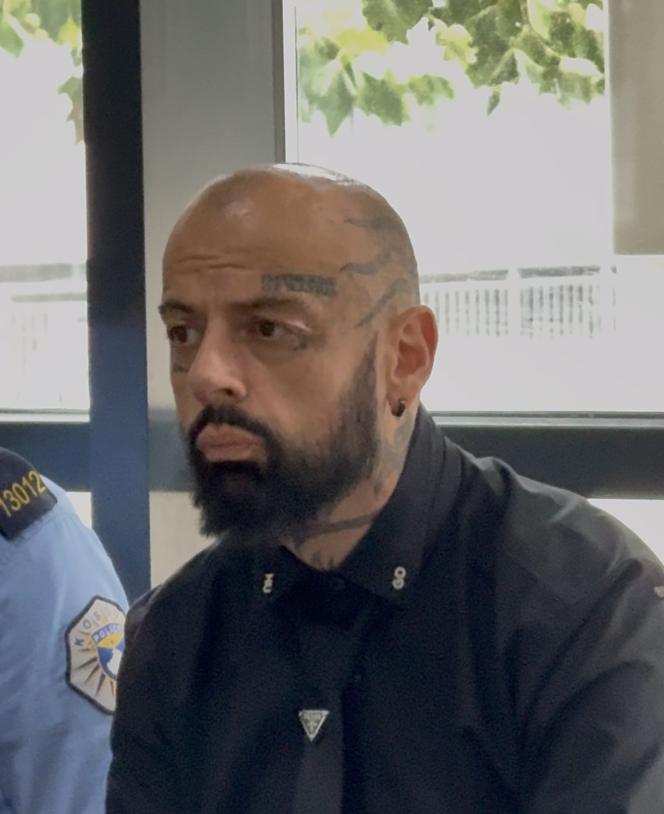 Pas dy mungesave, Vali Corleone sillet me detyrim në gjykatë