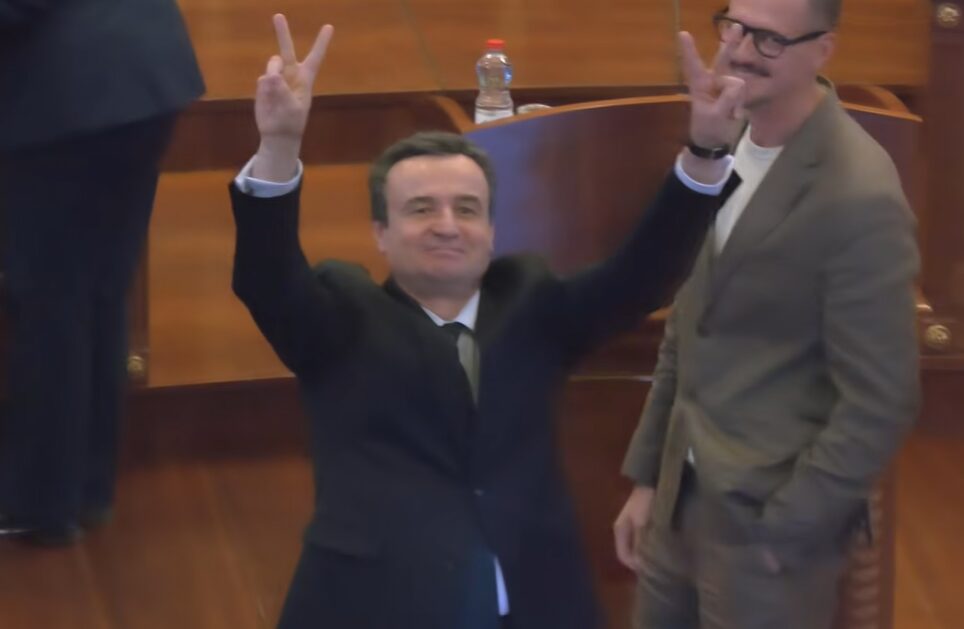 Qeveria Kurti 4 votohet me 62 vota, por kabineti mbetet i njëjtë