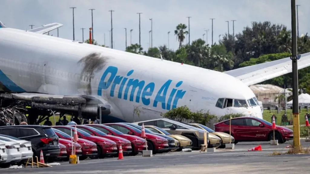 Pesë të vdekur nga rrëzimi i avionit të Amazon në Miami