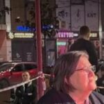 Foto: Nëna Ferdonije në protestën “Jo në emrin tim” në Gjakovë