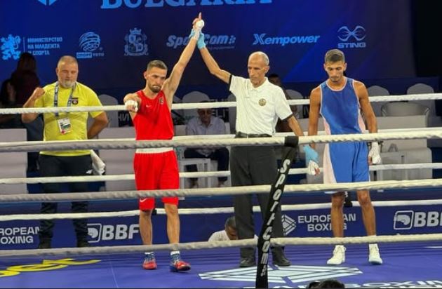 Bashkim Bajoku në gjysmëfinale, një fitore larg medaljes evropiane