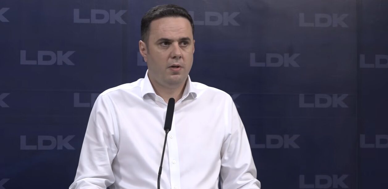 Foto: Gjashtë deputetë mbeten pa poste drejtuese në ndarjen e komisioneve të LDK-së