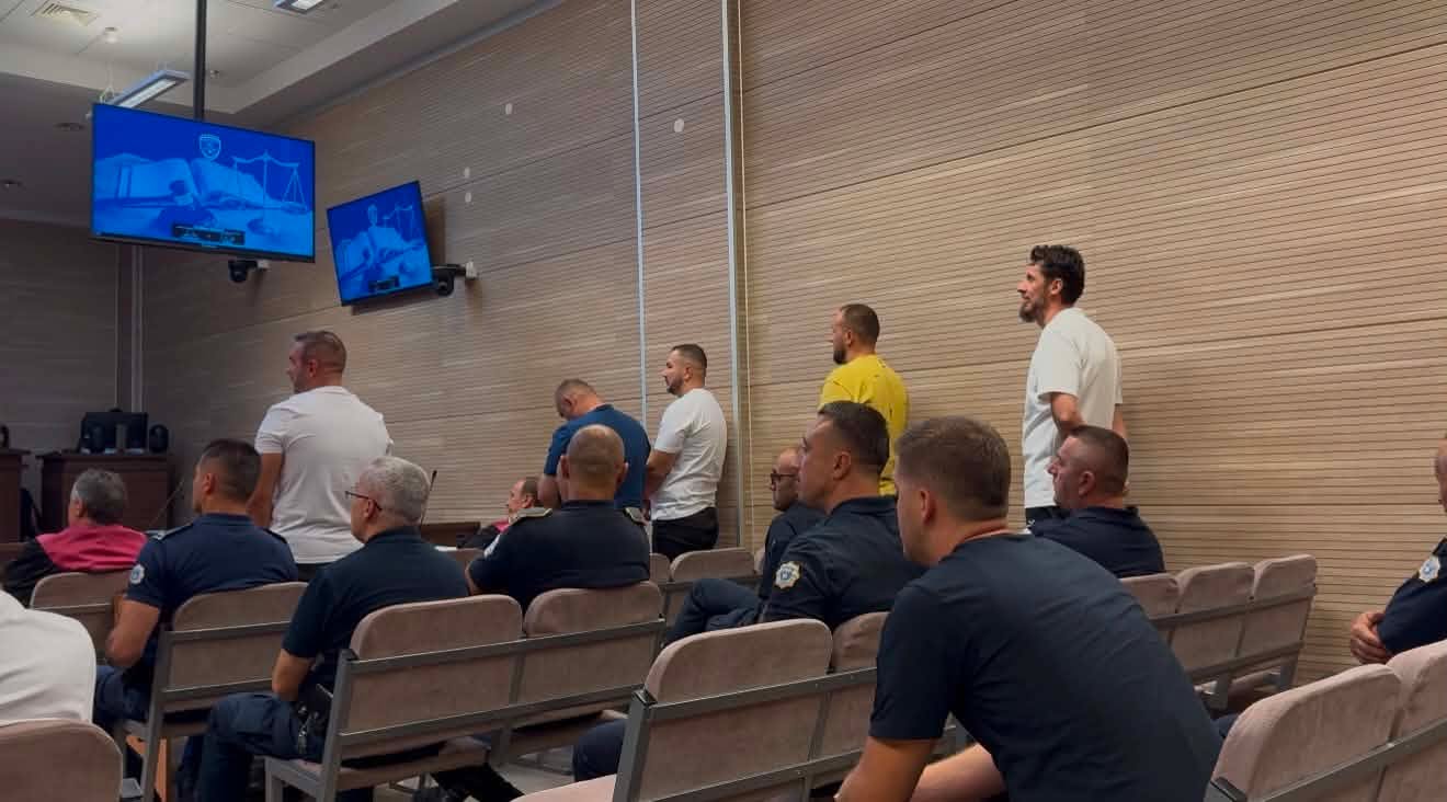 Pesë të akuzuarit në rastin e lidhur me Adem Elshanin deklarohen të pafajshëm