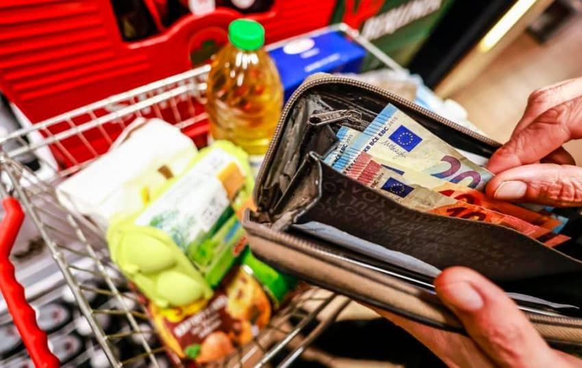 Inflacioni në Kosovë arrin 7.3 për qind, transporti shtrenjtohet 21.1 për qind