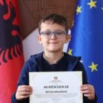 Foto: Nxënësi nga Gjilani renditet i treti në botë në matematikë