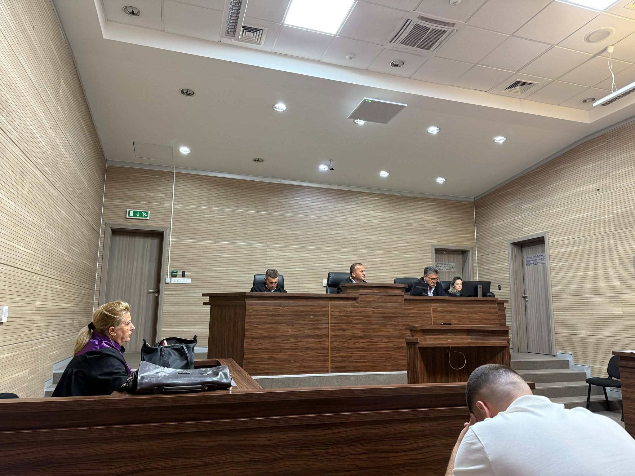 Pezullohet gjykimi ndaj Metush Birajt, dilema për telefonin shkon në Kushtetuese