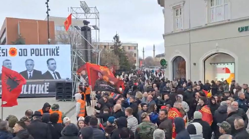Studentët marshojnë sot në Prishtinë kundër aktgjykimit të Speciales