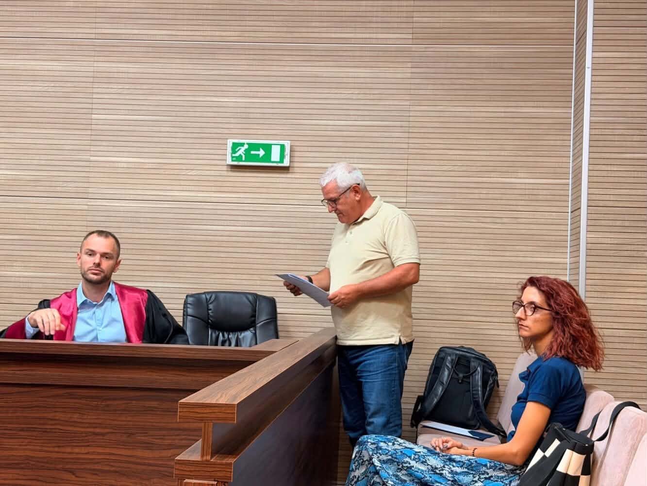 Xhelal Sveçla dënohet me një vit burgim me kusht dhe 400 euro gjobë