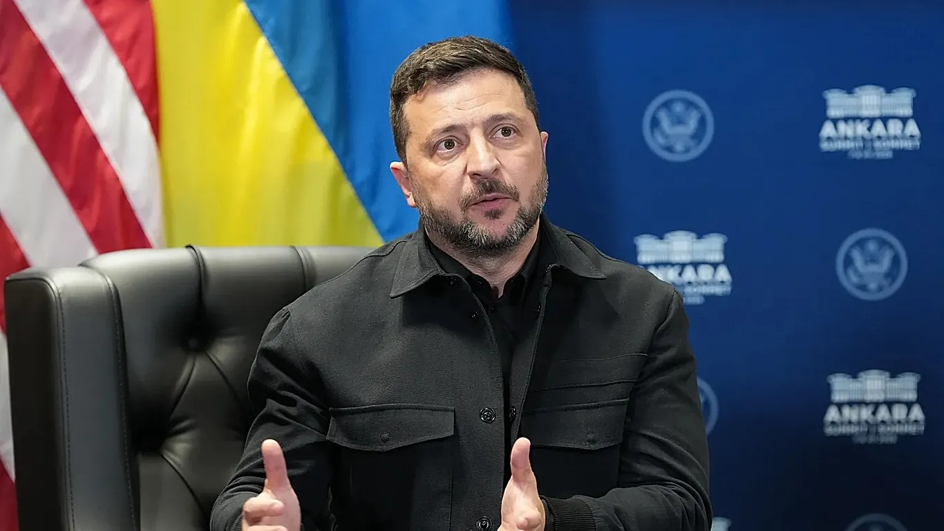 Zelensky sanksionon ish-zëdhënësen, mes të akuzuarve për propagandë ruse