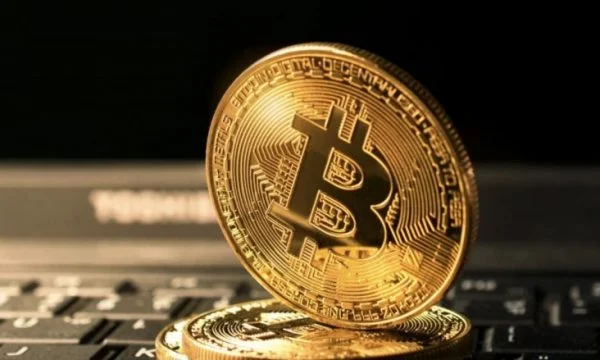Foto: Sulmi ndaj Binance trondit kriptomonedhat, dyshohet për vjedhjen e 6.3 miliardë dollarëve