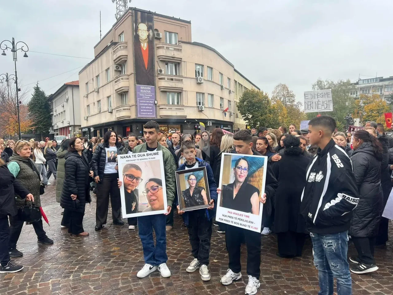 Foto: Pas vrasjes së Arlinda Zekajt, identifikohen 155 raste me rrezikshmëri të lartë